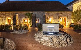 Logis Hotel De La Cloche